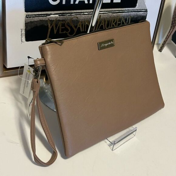 Aeropostale Beige Clutch Wristlet Pouch NWT - Picture 5 of 7